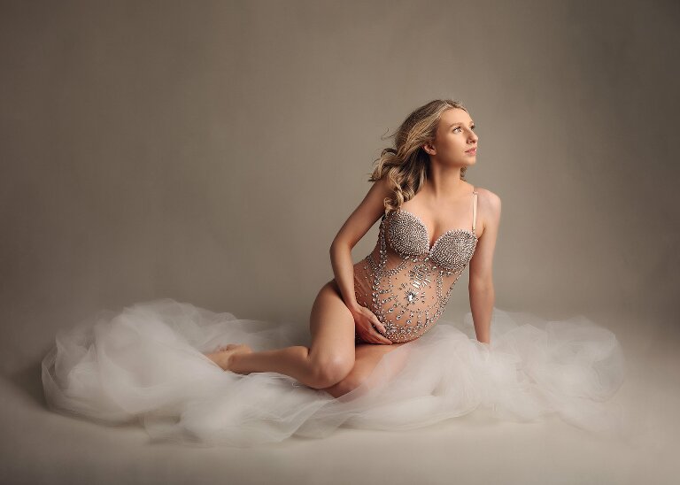 Maternity studio photoshoot Hereford, Herefordshire, Jemma Slater Photography, Cheltenham, Gloucester